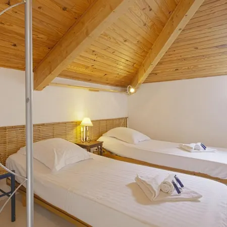 Charming Flat In Port Vieux Close To The Beach - Welkeys *